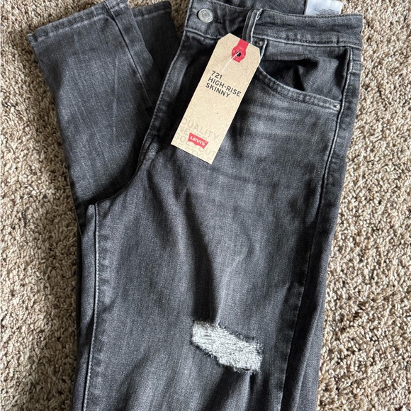 Levi's Black Skinny Distressed Jeans - Picture 7 of 7